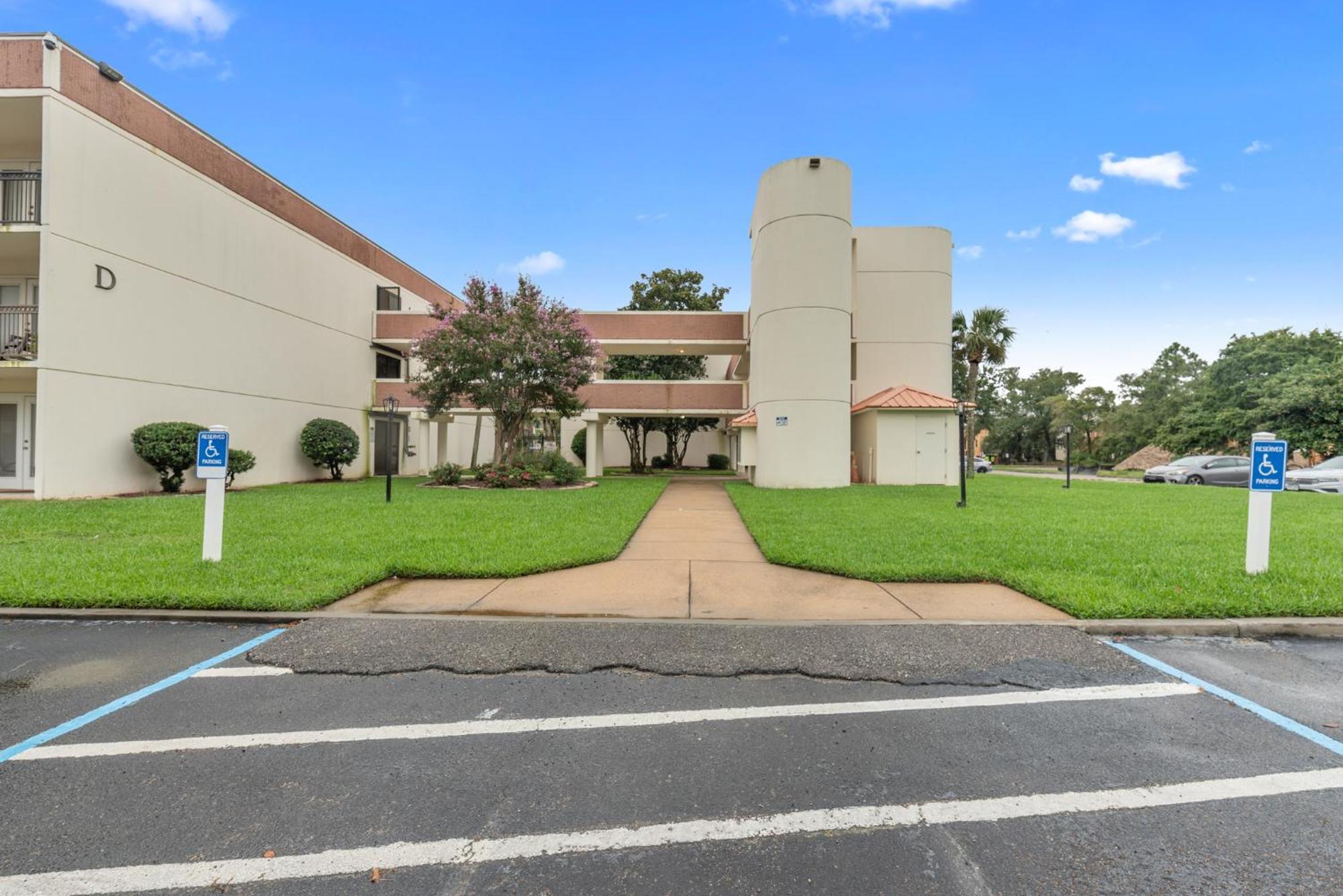 Fun 2 Bed/2 Bath Condo With Pool On Biloxi Beach Buitenkant foto